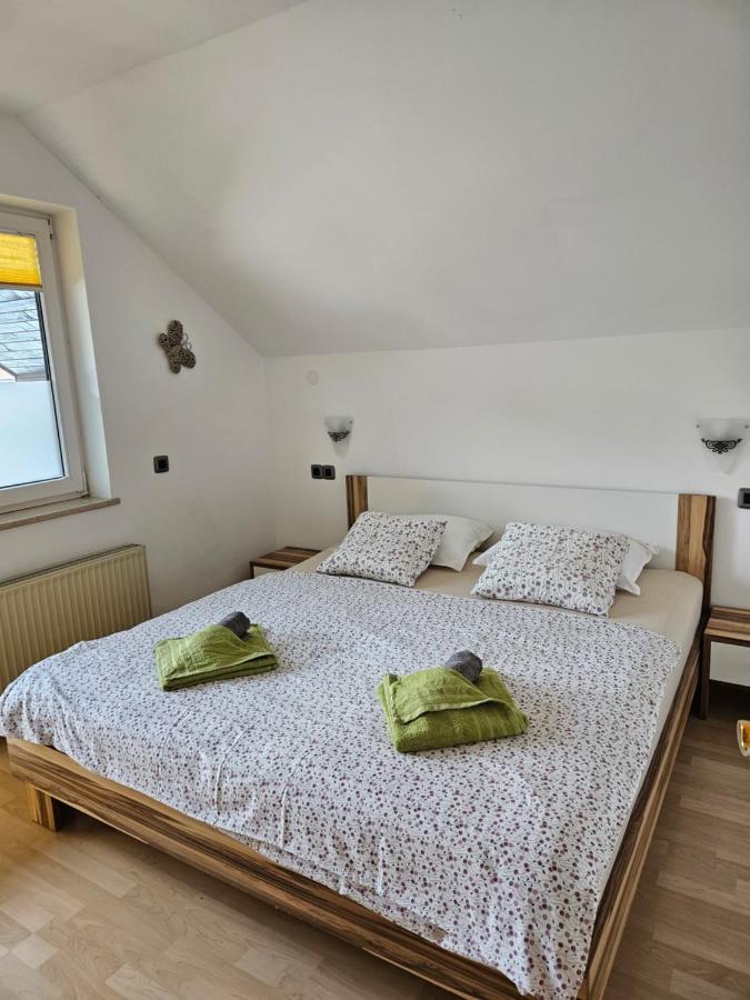 Apartma Jezerci Apartment Блед Екстериор снимка